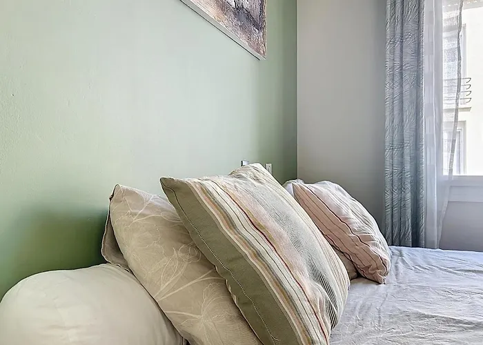 Helene Boucher - Air-conditioned In Mourillon * Тулон