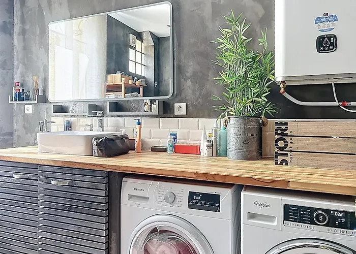 Helene Boucher - Air-conditioned In Mourillon