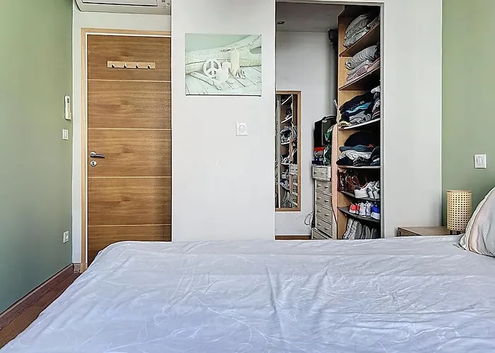 Helene Boucher - Air-conditioned In Mourillon * Тулон